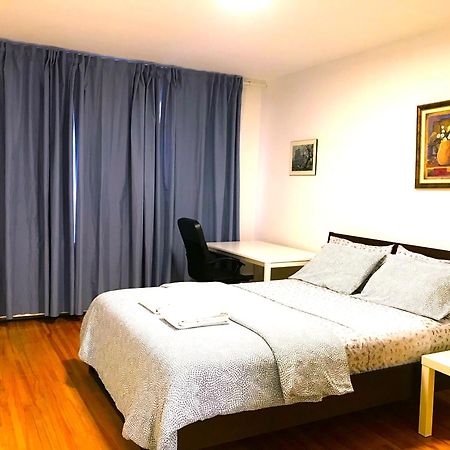 Big Private Room Midmontreal Next To Station Metro - Parking Free Екстериор снимка